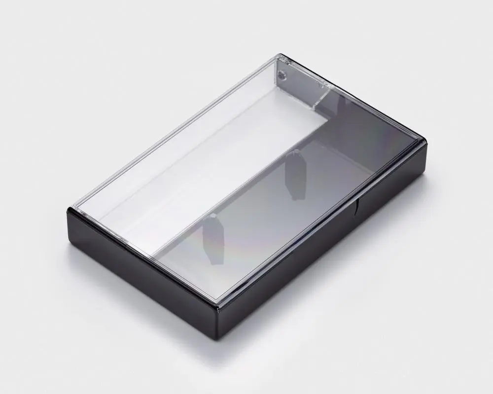 Black‑clear case with pins